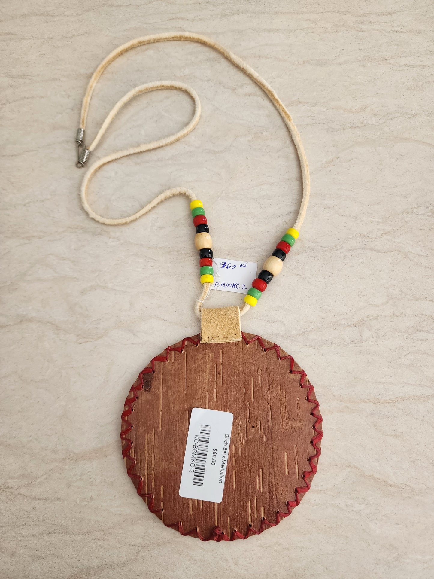 Médaillon en écorce de bouleau