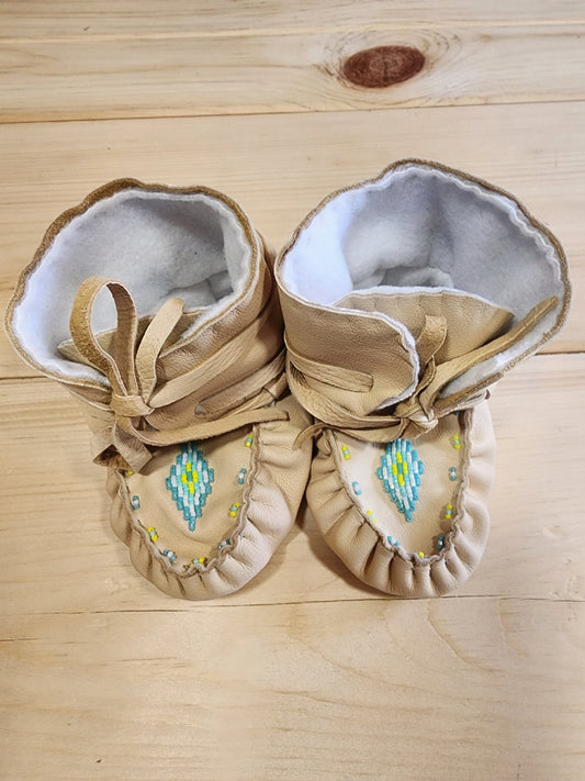 Leather Moccasin Wraps - size 4 (U.S.) - with Beaded Diamond Design