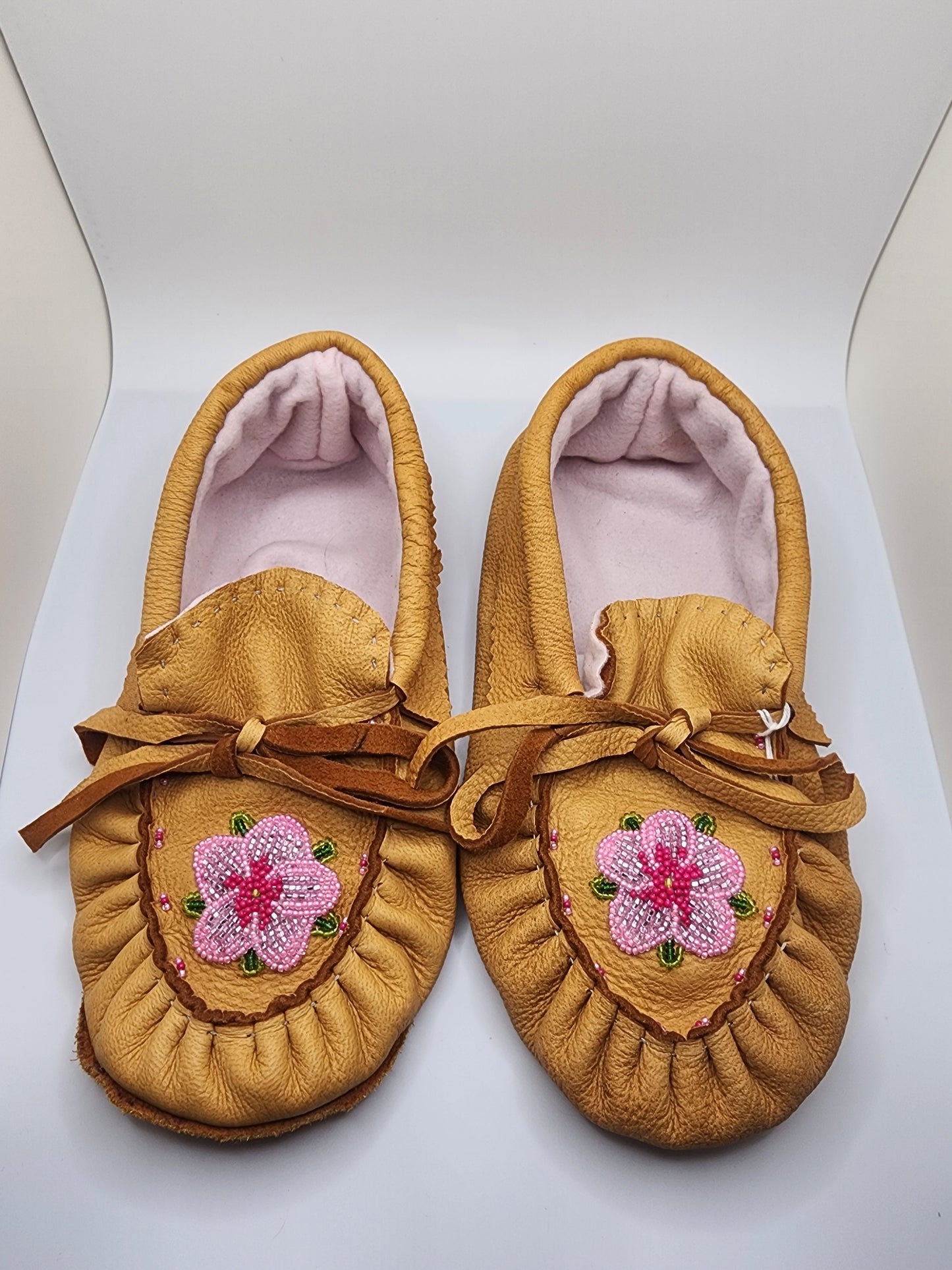 Leather Moccasins - Size 6(U.S.) - with Beaded Flower Design