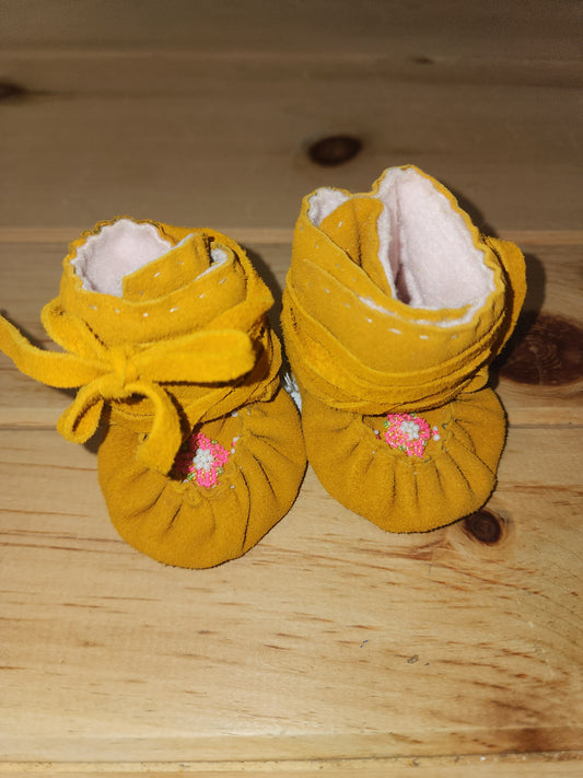 Chaussons en daim cuir style mocassin Taille 0