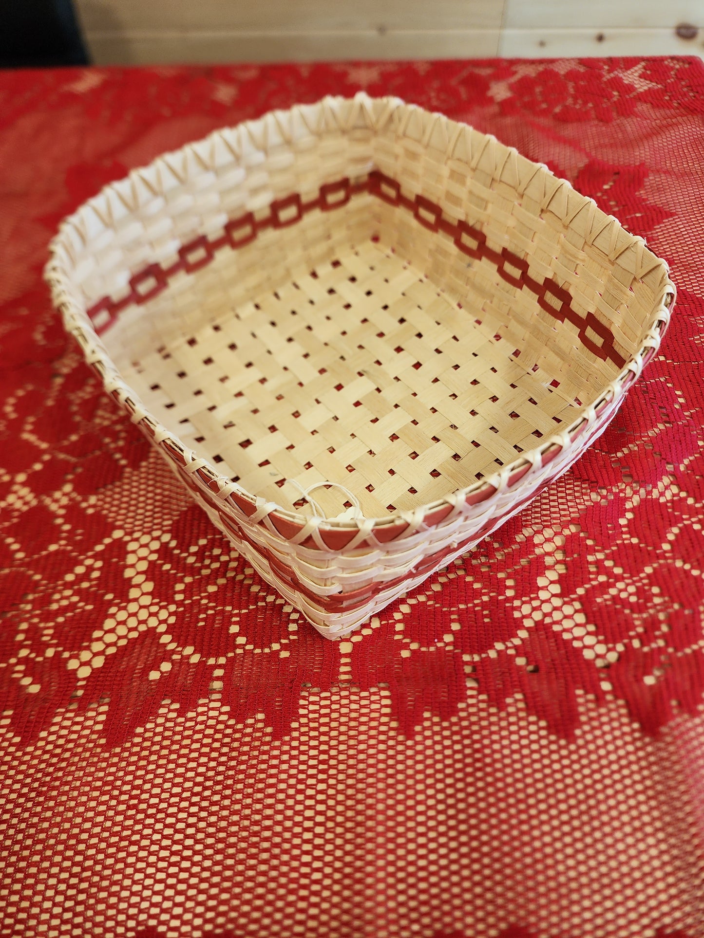 X-Large - Ash Basket - with Red Pattern