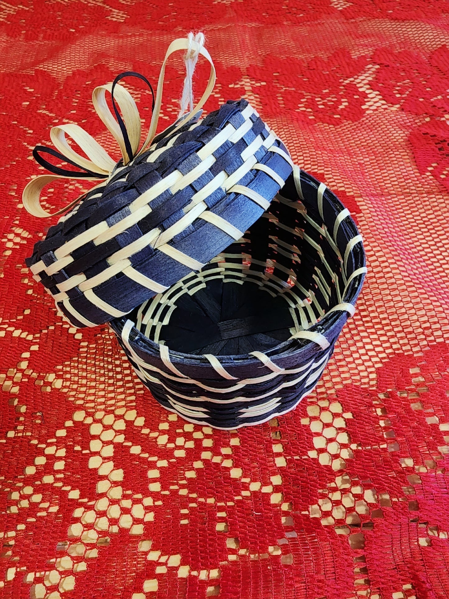 Small - Ash Basket - with Lid - Blue Pattern