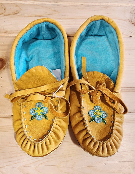 Leather Moccasins - Size 9 (U.S.) - with Beaded Flower Design