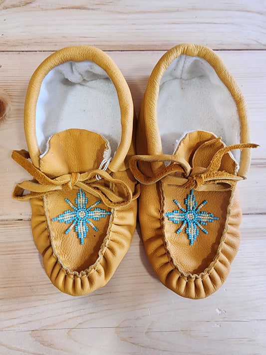 Leather Moccasins - size 4 (U.S.) - with Beaded Snowflake