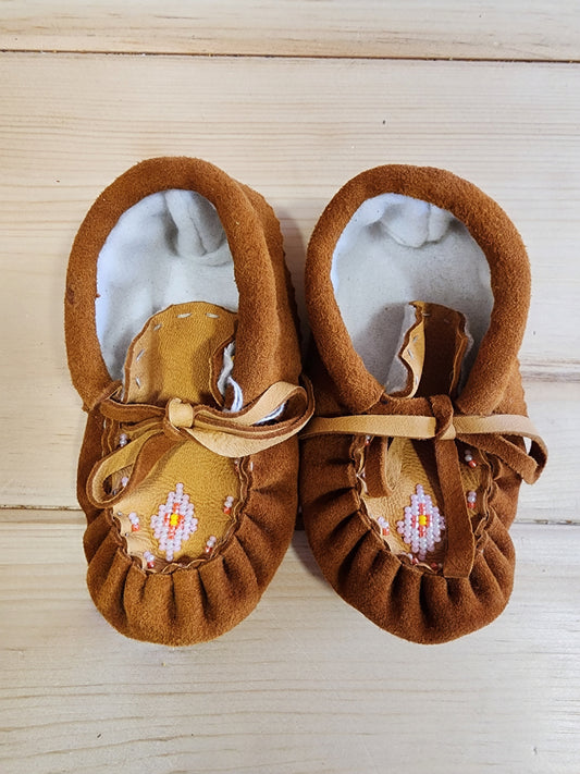 Leather Moccasins - size 5 (U.S.) - with Beaded Design