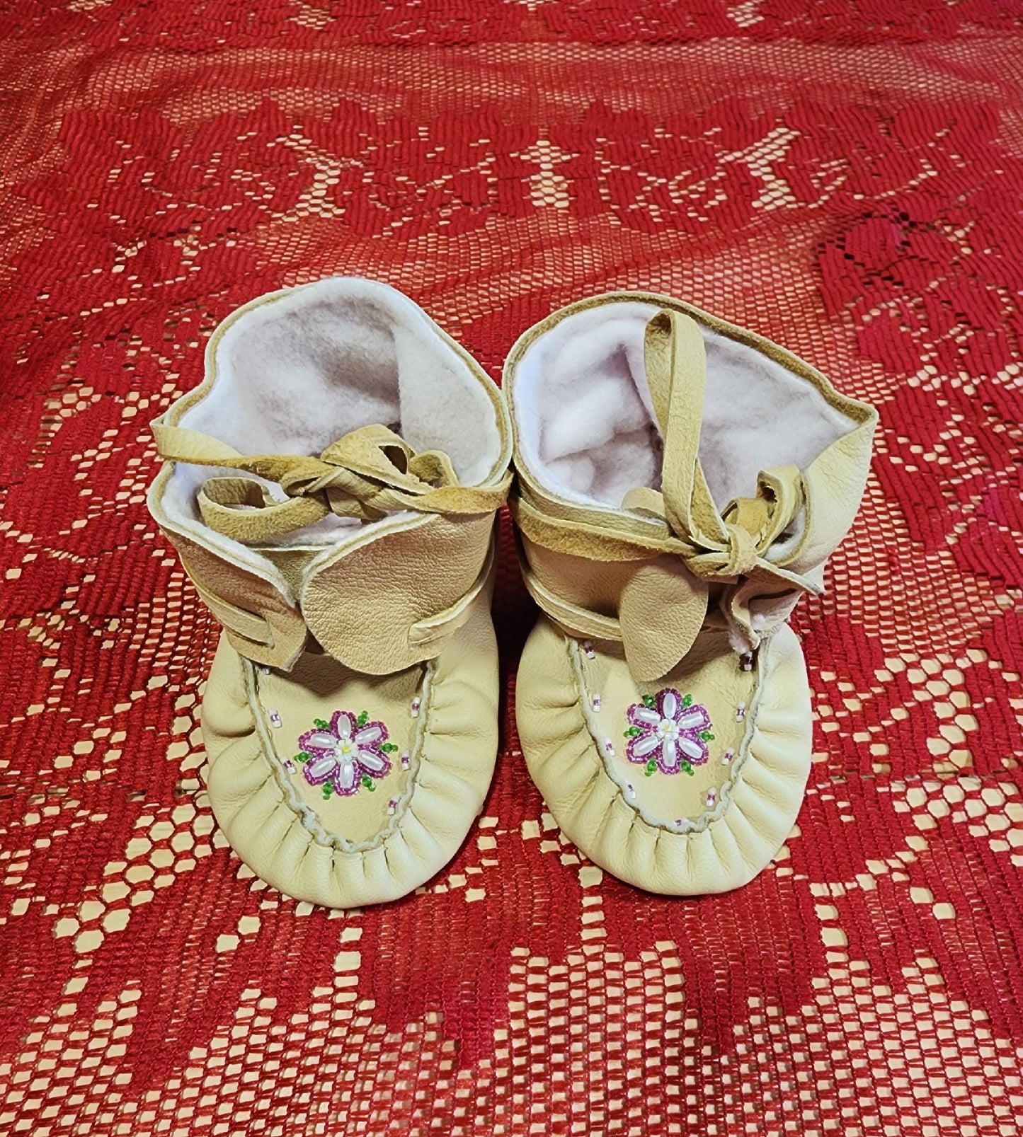 Leather Moccasin Wraps - size 2 (U.S.) - with Beaded Flower Design